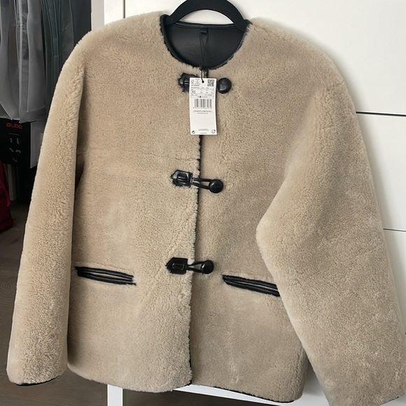 Mango Fur-effect coat with appliqués - Picture 4 of 8